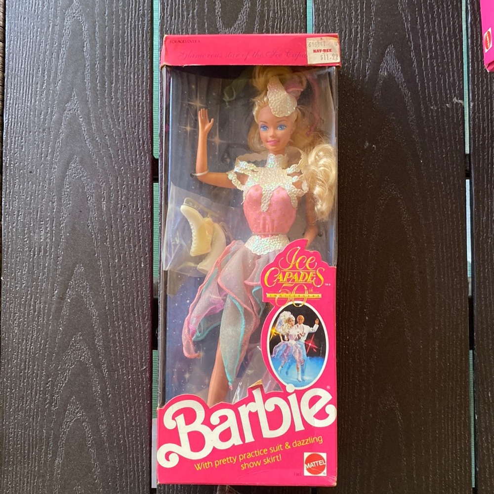 NRFB Vintage 1989 Ice Capades Barbie Doll ⛸